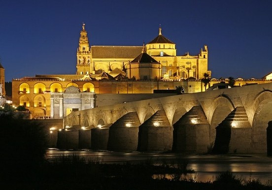 Amazing night view of bridge Cordoba.jpg