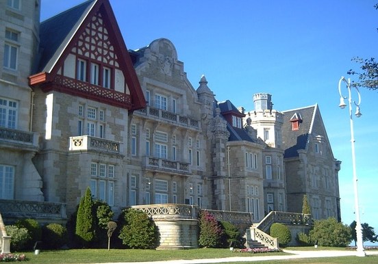 Royal Palace of Magdalena in Santander.jpg